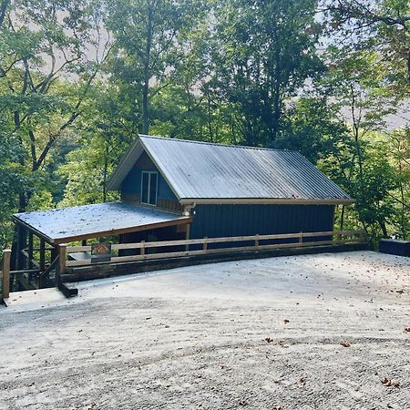 גטלינבורג Bigfoots Hideaway Cabin מראה חיצוני תמונה